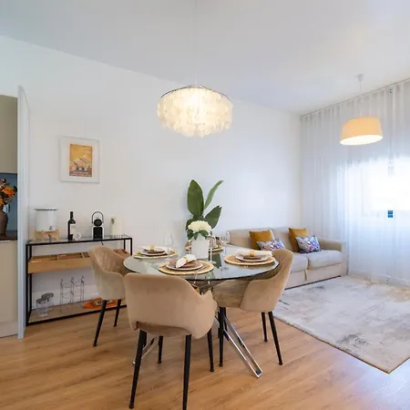 Prázdninový dům A Casa Papaya - With Garden And Private Parking Funchal (Madeira)