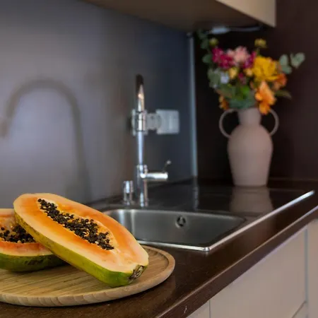 A Casa Papaya - With Garden And Private Parking