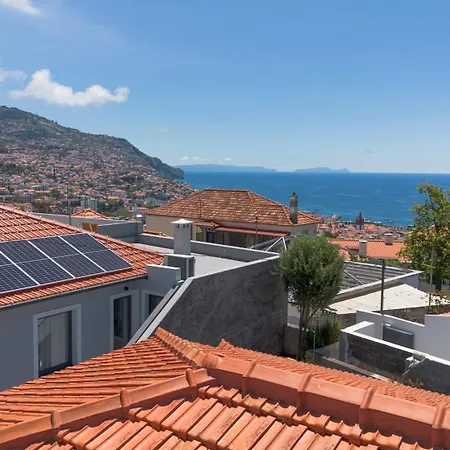 A Casa Papaya - With Garden And Private Parking